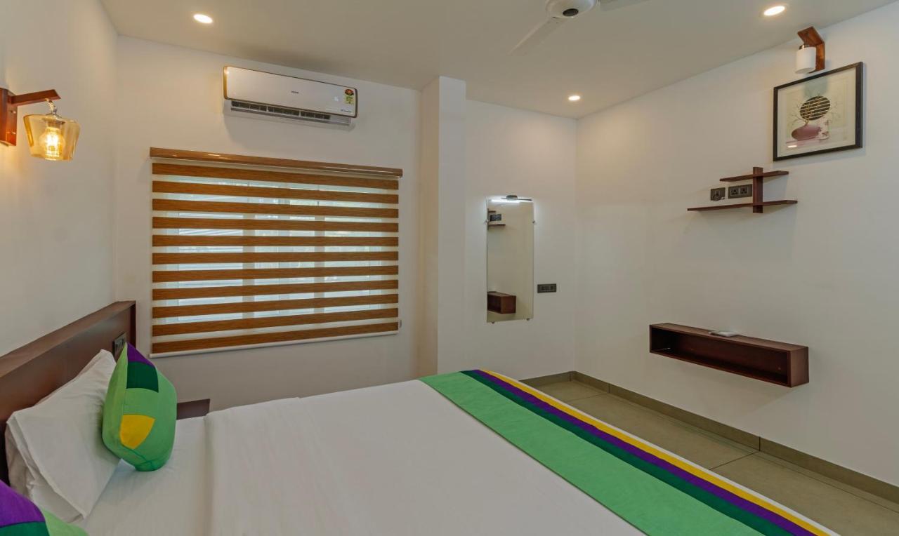 Kochi Treebo Amigos Residency Cochin Airport Hotel מראה חיצוני תמונה