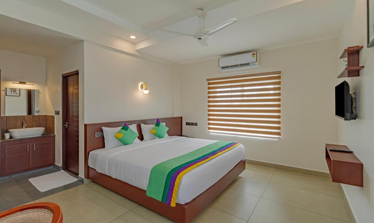 Kochi Treebo Amigos Residency Cochin Airport Hotel מראה חיצוני תמונה