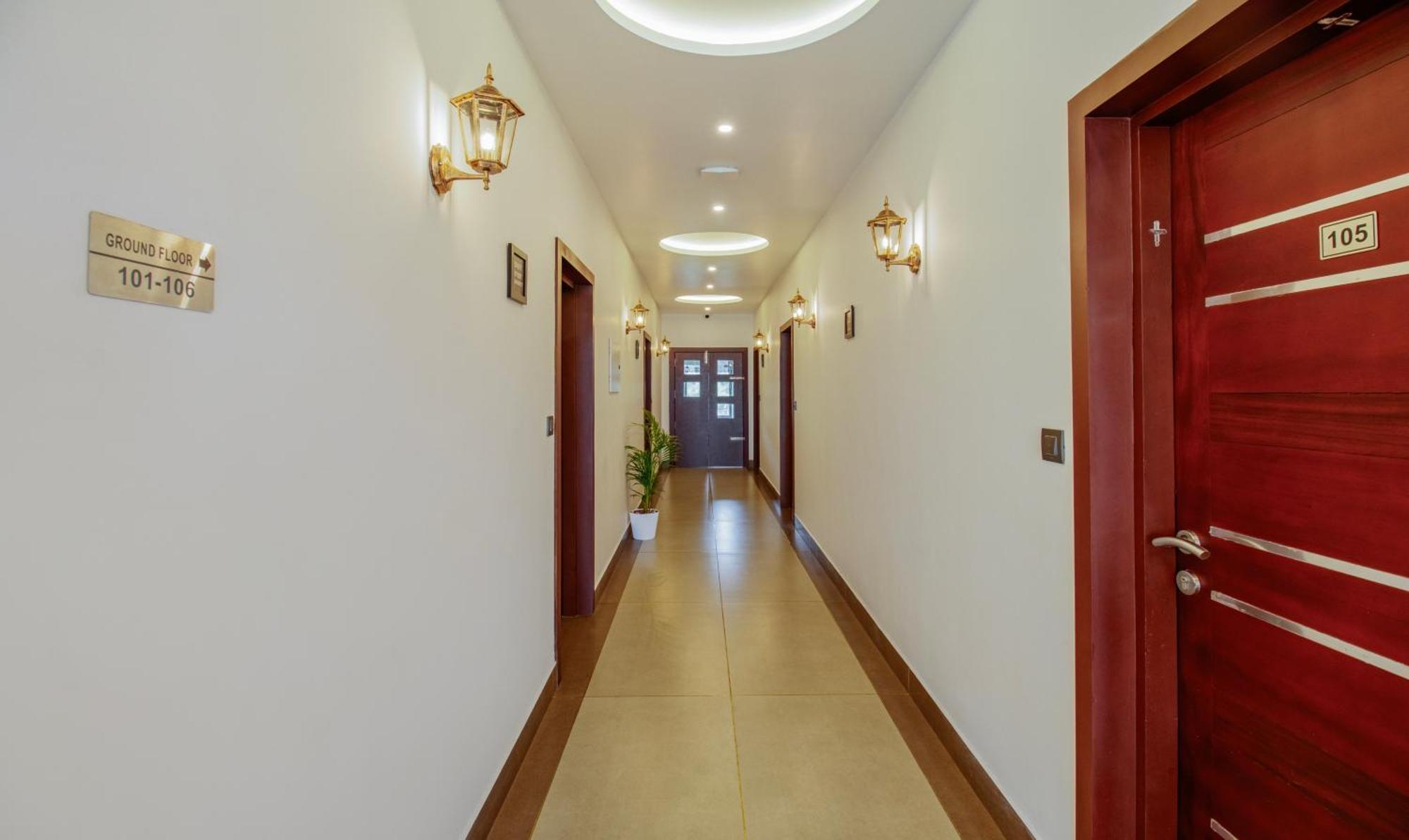 Kochi Treebo Amigos Residency Cochin Airport Hotel מראה חיצוני תמונה