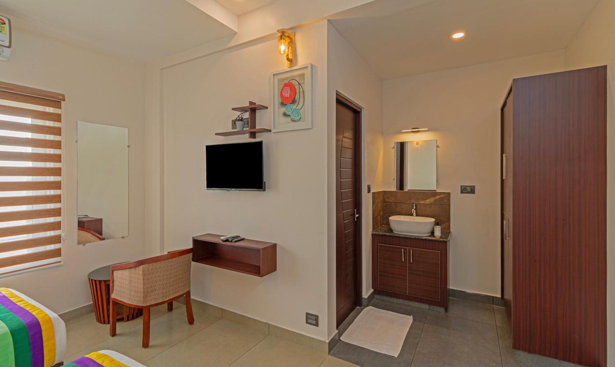 Kochi Treebo Amigos Residency Cochin Airport Hotel מראה חיצוני תמונה